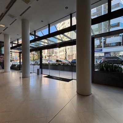 Sala com 67m², 178 garagens, no bairro Centro em Florianópolis