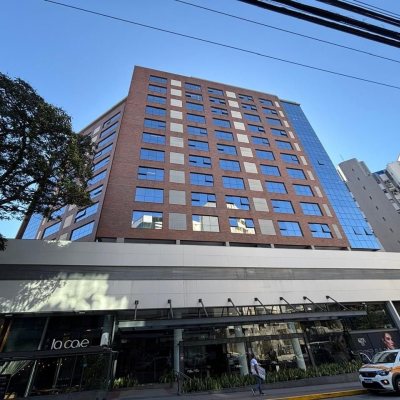 Sala com 67m², 178 garagens, no bairro Centro em Florianópolis