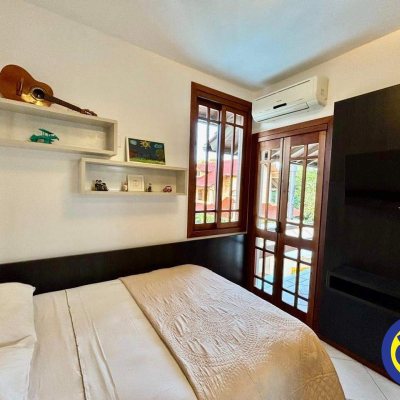 Casa Residencial com 600m², 5 quartos, 3 suítes, 3 garagens, no bairro Jurerê Internacional em Florianópolis