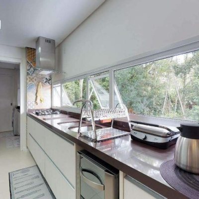 Apartamentos com 237m², 3 quartos, 3 suítes, 3 garagens, no bairro João Paulo em Florianópolis