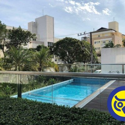 Apartamentos com 237m², 3 quartos, 3 suítes, 3 garagens, no bairro João Paulo em Florianópolis