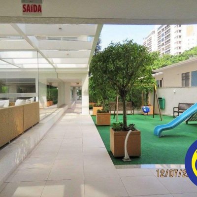 Apartamentos com 117m², 3 quartos, 3 suítes, 3 garagens, no bairro Centro em Florianópolis