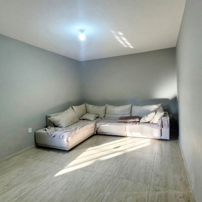 Casa Residencial com 125m², 4 quartos, 2 garagens, no bairro Campeche em Florianópolis