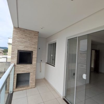 Predio com 480m², 8 garagens, no bairro Vargem Grande em Florianópolis