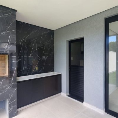 Casa Residencial com 149m², 3 quartos (sendo 3 suítes), 2 garagens, no bairro Santo Antônio De Lisboa em Florianópolis