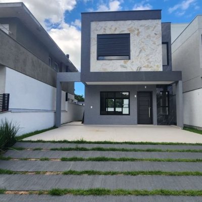 Casa Residencial com 149m², 3 quartos (sendo 3 suítes), 2 garagens, no bairro Santo Antônio De Lisboa em Florianópolis