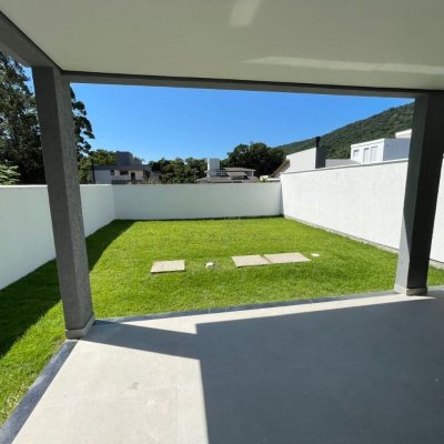 Casa Residencial com 149m², 3 quartos (sendo 3 suítes), 2 garagens, no bairro Santo Antônio De Lisboa em Florianópolis