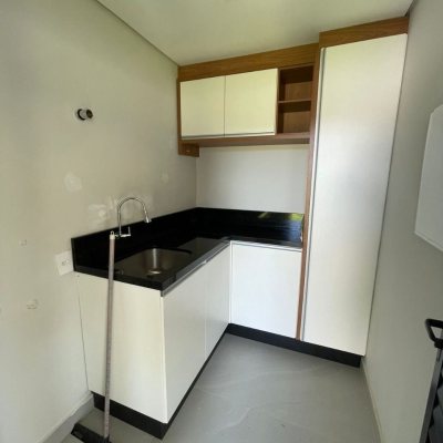 Casa Residencial com 149m², 3 quartos (sendo 3 suítes), 2 garagens, no bairro Santo Antônio De Lisboa em Florianópolis