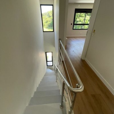Casa Residencial com 149m², 3 quartos (sendo 3 suítes), 2 garagens, no bairro Santo Antônio De Lisboa em Florianópolis