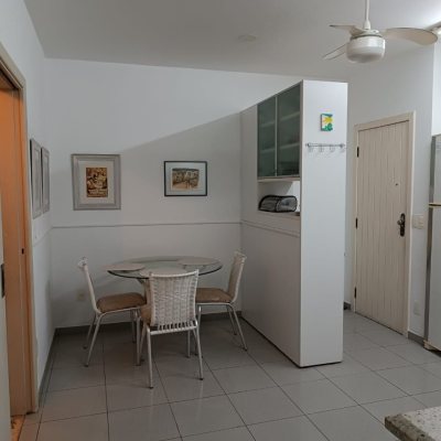 Apartamentos com 178m², 4 quartos, 1 suíte, 2 garagens, no bairro Agronômica em Florianópolis