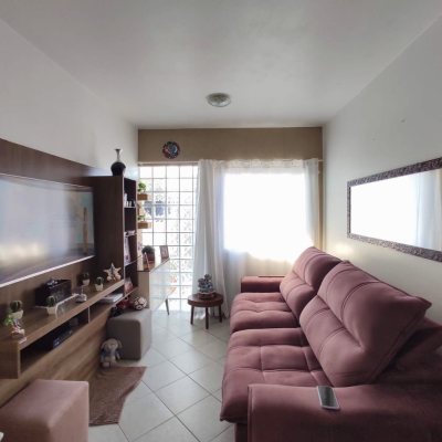 Casa em Condomínio com 48m², 2 quartos, 2 garagens, no bairro Ipiranga em São José