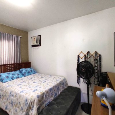 Casa em Condomínio com 48m², 2 quartos, 2 garagens, no bairro Ipiranga em São José