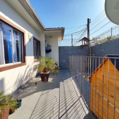 Casa em Condomínio com 48m², 2 quartos, 2 garagens, no bairro Ipiranga em São José