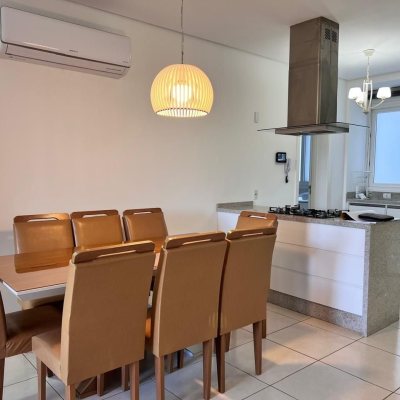 Apartamentos com 144m², 4 quartos, 4 suítes, 3 garagens, no bairro Jurerê Internacional em Florianópolis