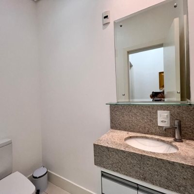 Apartamentos com 144m², 4 quartos, 4 suítes, 3 garagens, no bairro Jurerê Internacional em Florianópolis