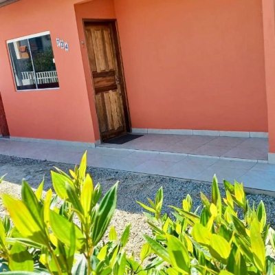 Casa Residencial com 60m², 2 quartos, 1 garagem, no bairro São João Do Rio Vermelho em Florianópolis