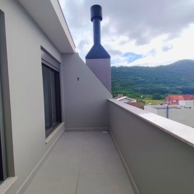 Apartamentos com 109m², 2 quartos, 1 suíte, 1 garagem, no bairro Ingleses do Rio Vermelho em Florianópolis