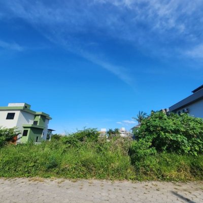 Terrenos Residenciais com 720m², no bairro Carianos em Florianópolis