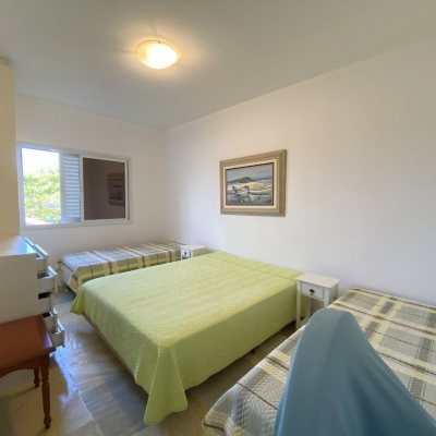 Casa Residencial com 316m², 7 quartos, 4 suítes, 2 garagens, no bairro Armação Do Pântano Do Sul em Florianópolis