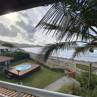 Casa Residencial com 316m², 7 quartos, 4 suítes, 2 garagens, no bairro Armação Do Pântano Do Sul em Florianópolis