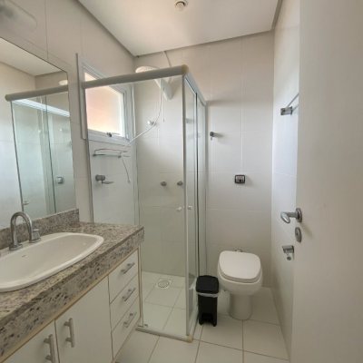 Casa Residencial com 316m², 7 quartos, 4 suítes, 2 garagens, no bairro Armação Do Pântano Do Sul em Florianópolis