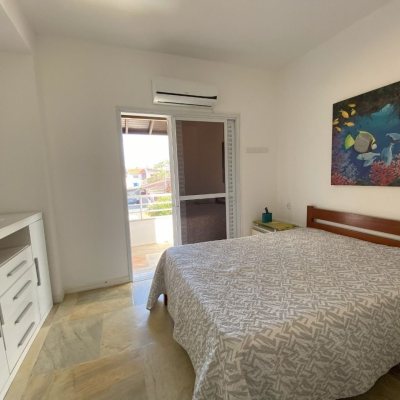 Casa Residencial com 316m², 7 quartos, 4 suítes, 2 garagens, no bairro Armação Do Pântano Do Sul em Florianópolis