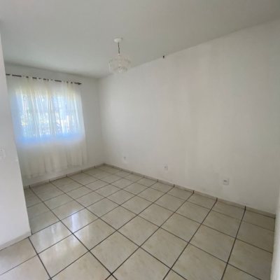 Casa Residencial com 80m², 2 quartos, 1 garagem, no bairro Ingleses do Rio Vermelho em Florianópolis