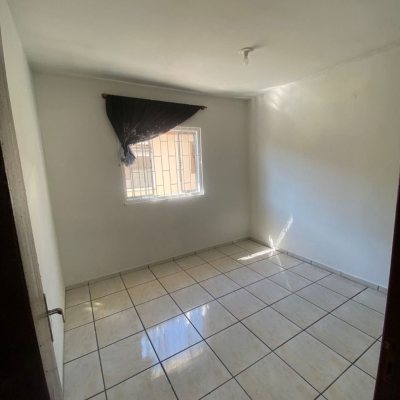 Casa Residencial com 80m², 2 quartos, 1 garagem, no bairro Ingleses do Rio Vermelho em Florianópolis