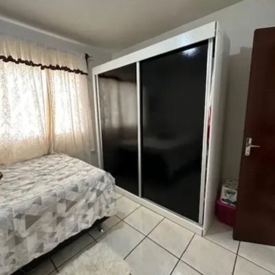 Casa Residencial com 80m², 2 quartos, 1 garagem, no bairro Ingleses do Rio Vermelho em Florianópolis