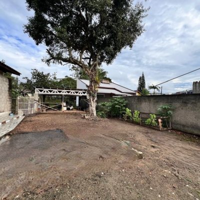 Terreno Comercial/Residencial com 756m², no bairro Vargem Grande em Florianópolis