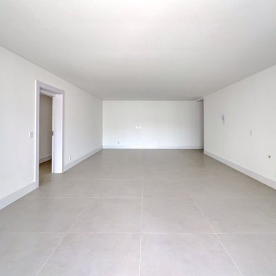 Apartamentos com 134m², 3 quartos, 3 suítes, 2 garagens, no bairro João Paulo em Florianópolis