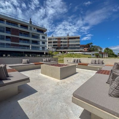 Apartamentos com 134m², 3 quartos, 3 suítes, 2 garagens, no bairro João Paulo em Florianópolis