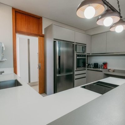 Casa em Condomínio com 287m², 4 quartos, 4 suítes, 2 garagens, no bairro Vargem Grande em Florianópolis