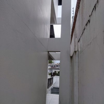 Casa Residencial/Comercial com 326m², 7 garagens, no bairro Estreito em Florianópolis