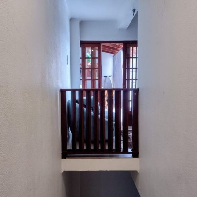 Casa Residencial/Comercial com 326m², 7 garagens, no bairro Estreito em Florianópolis