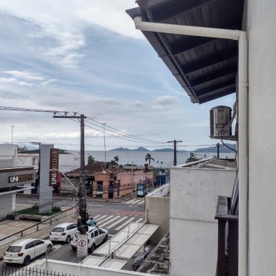 Casa Residencial/Comercial com 326m², 7 garagens, no bairro Estreito em Florianópolis