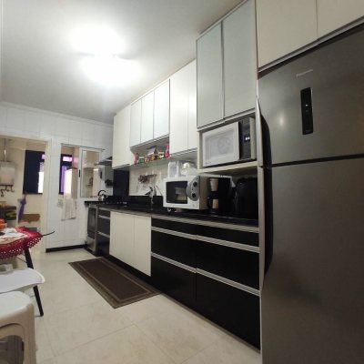 Apartamentos com 119m², 3 quartos, 1 suíte, 1 garagem, no bairro Campinas em São José
