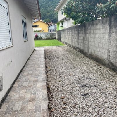 Casa Residencial com 105m², 4 quartos, 4 garagens, no bairro Armação do Pantano do Sul em Florianópolis