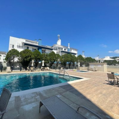 Cobertura com 216m², 4 quartos, 3 suítes, 2 garagens, no bairro Ingleses do Rio Vermelho em Florianópolis