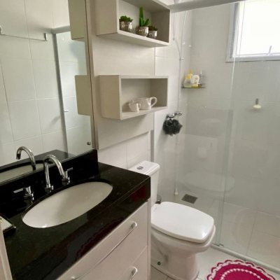 Apartamentos com 60m², 2 quartos, 1 suíte, 1 garagem, no bairro Canasvieiras em Florianópolis
