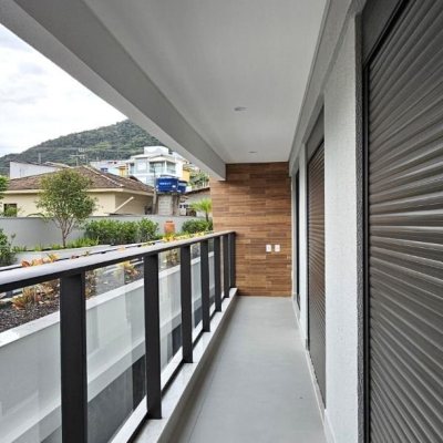 Apartamentos com 75m², 2 quartos, 1 suíte, 2 garagens, no bairro Saco Grande em Florianópolis
