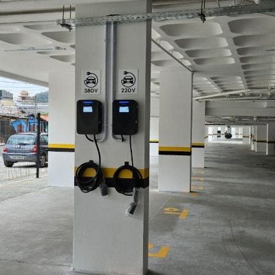 Apartamentos com 75m², 2 quartos, 1 suíte, 2 garagens, no bairro Saco Grande em Florianópolis