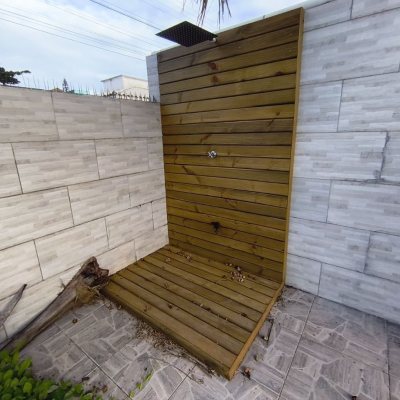 Casa Residencial com 190m², 4 quartos, 1 suíte, 4 garagens, no bairro Campeche em Florianópolis