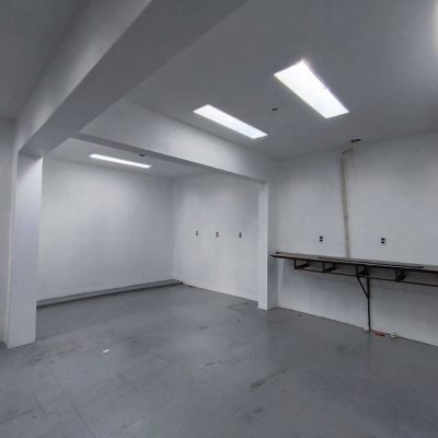 Casa Residencial com 190m², 4 quartos, 1 suíte, 4 garagens, no bairro Campeche em Florianópolis