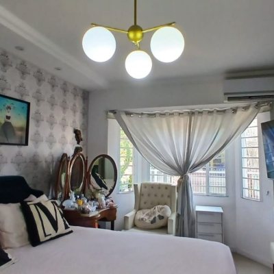 Casa Residencial com 214m², 3 quartos, 1 suíte, 4 garagens, no bairro Jardim Atlântico em Florianópolis