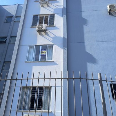 Apartamentos com 89m², 3 quartos, 1 suíte, 1 garagem, no bairro Trindade em Florianópolis