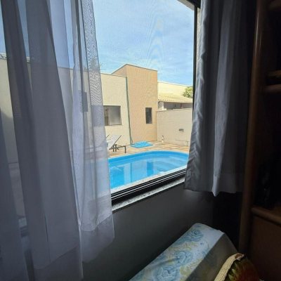 Casa Residencial com 291m², 5 quartos, 4 suítes, 2 garagens, no bairro Cachoeira Do Bom Jesus em Florianópolis