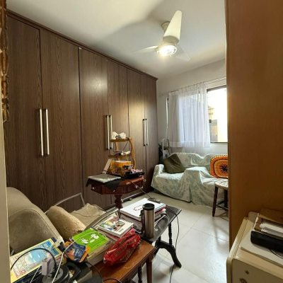 Casa Residencial com 291m², 5 quartos, 4 suítes, 2 garagens, no bairro Cachoeira Do Bom Jesus em Florianópolis