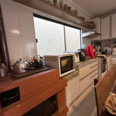 Casa Residencial com 291m², 5 quartos, 4 suítes, 2 garagens, no bairro Cachoeira Do Bom Jesus em Florianópolis