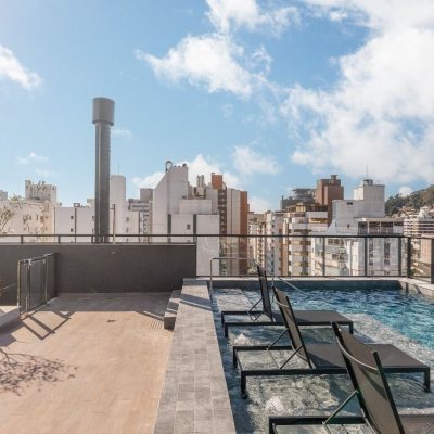 Apartamentos com 80m², 2 quartos, 1 suíte, 1 garagem, no bairro Centro em Florianópolis